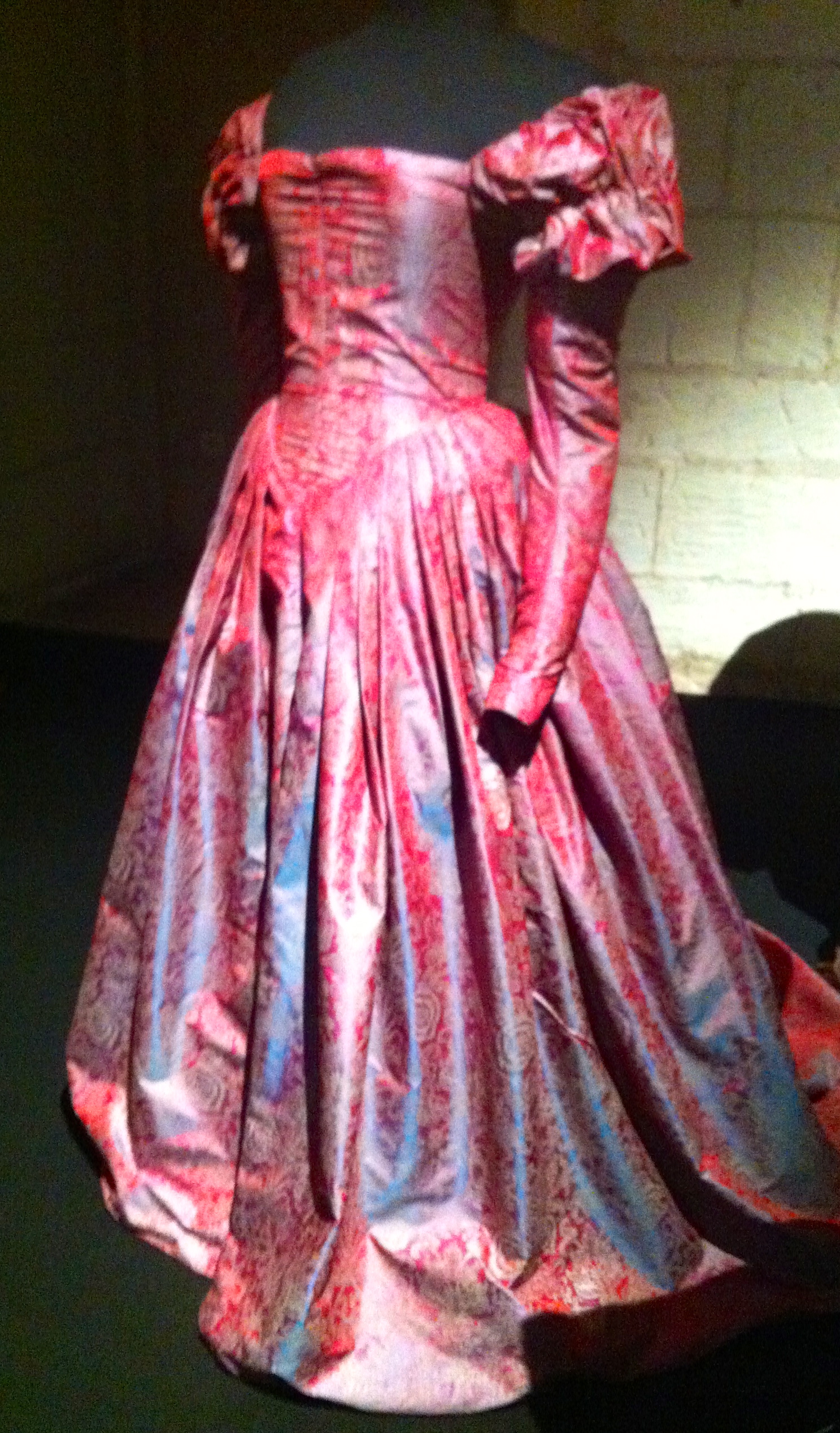 Robe que porte Isabelle Adjani, alias Margot, lors de son mariage avec Daniel Auteuil en Henri IV.